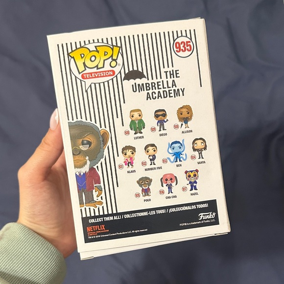 Funko Pop The Umbrella Academy Pogo in Gray and Brown - Picture 3 of 5